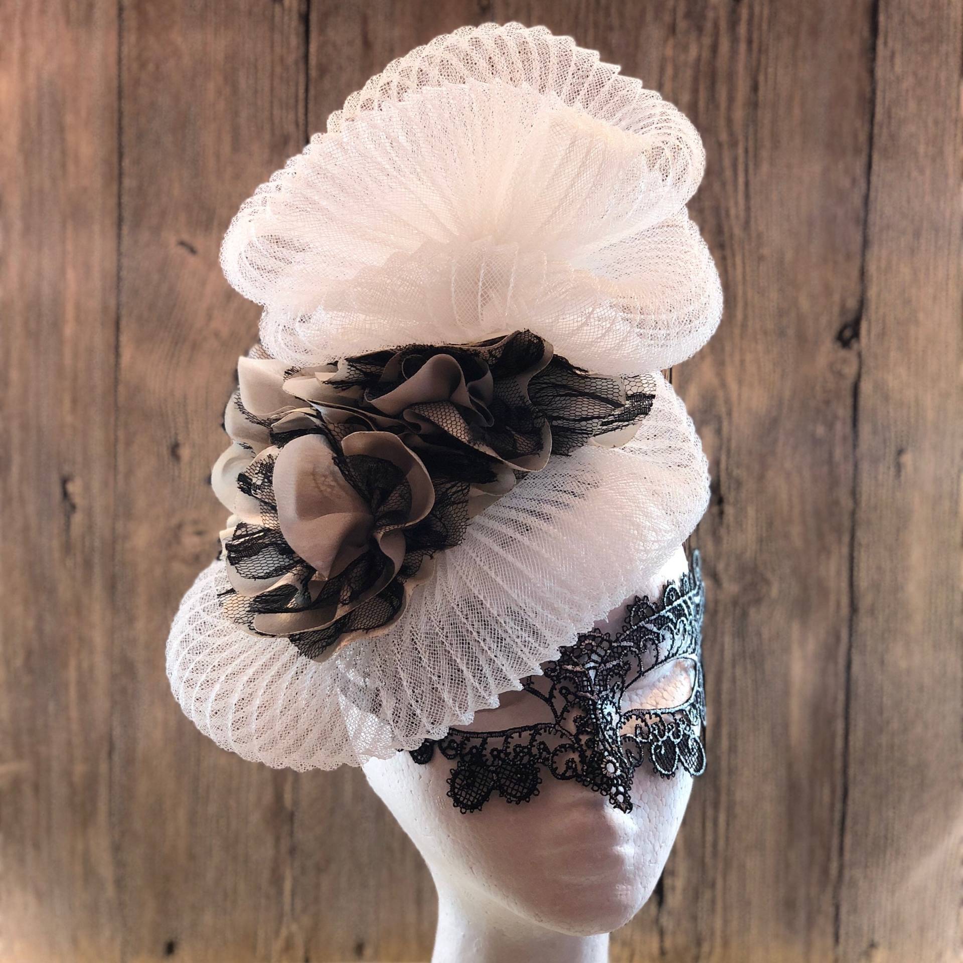 Fascinator Hut, Crinoline, Runway Hochzeit Derby Cup Hut Melon Fascinator Hut, Crinoline, Runway Hochzeit Derby Cup Hut Melon von WomenHatAccessories
