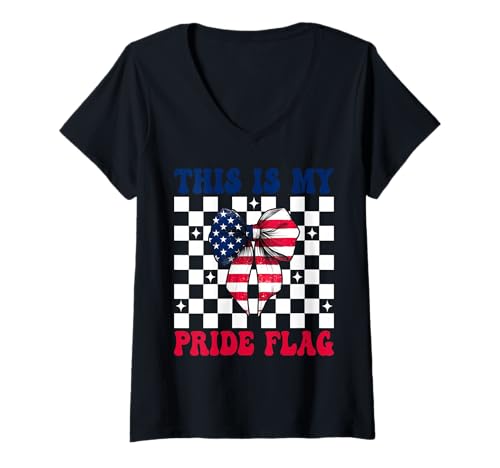 Damen 4. Juli USA American Patriotic This is My Pride Flagge T-Shirt mit V-Ausschnitt Damen 4. Juli USA American Patriotic This is My Pride Flagge T-Shirt mit V-Ausschnitt von Womens Coquette Bow 4th of July USA Flag Gifts
