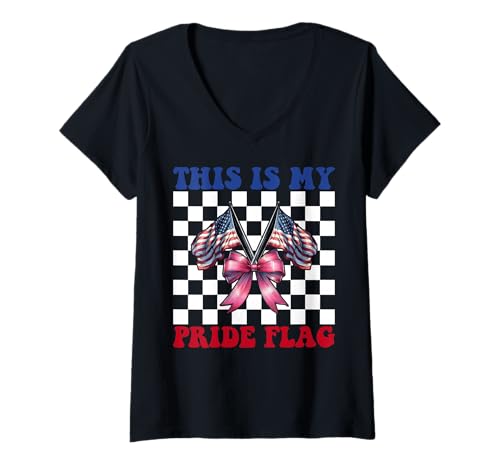Damen 4. Juli USA American Patriotic This is My Pride Flagge T-Shirt mit V-Ausschnitt Damen 4. Juli USA American Patriotic This is My Pride Flagge T-Shirt mit V-Ausschnitt von Womens Coquette Bow 4th of July USA Flag Gifts