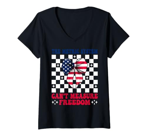 Damen 4. Juli USA-Flagge The Metric System Can't Measure Freedom T-Shirt mit V-Ausschnitt Damen 4. Juli USA-Flagge The Metric System Can't Measure Freedom T-Shirt mit V-Ausschnitt von Womens Coquette Bow 4th of July USA Flag Gifts