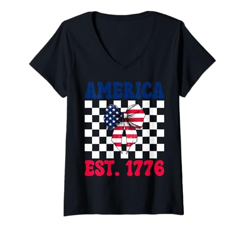 Damen Amerika Est. 1776 4. Juli USA Amerikanische Flagge Patriotisch T-Shirt mit V-Ausschnitt Damen Amerika Est. 1776 4. Juli USA Amerikanische Flagge Patriotisch T-Shirt mit V-Ausschnitt von Womens Coquette Bow 4th of July USA Flag Gifts