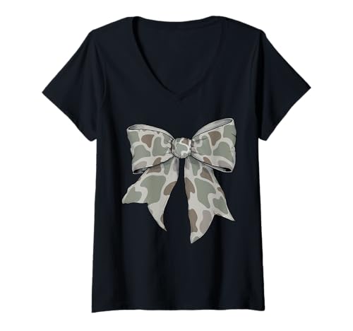 Damen Hirsch Jagd Jäger Camouflage Camo Mädchen Kokette Schleife T-Shirt mit V-Ausschnitt Damen Hirsch Jagd Jäger Camouflage Camo Mädchen Kokette Schleife T-Shirt mit V-Ausschnitt von Womens Coquette Bow Deer Hunting Hunter Gifts