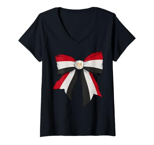 Damen Ägypten Ägypten Pride Flagge Mädchen Kokette Schleife Band T-Shirt mit V-Ausschnitt Damen Ägypten Ägypten Pride Flagge Mädchen Kokette Schleife Band T-Shirt mit V-Ausschnitt von Womens Coquette Bow Egypt Heritage Flag Gifts