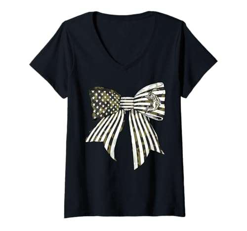 Damen Angeln Fischer Barsch Fisch USA Flagge 4. Juli Camouflage T-Shirt mit V-Ausschnitt von Womens Coquette Bow Fishing Fisherman Gifts