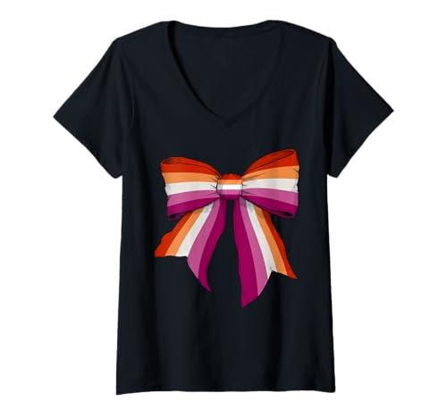 Damen Lesbian Pride Flag LGBTQ Girl Coquette Bow T-Shirt mit V-Ausschnitt Damen Lesbian Pride Flag LGBTQ Girl Coquette Bow T-Shirt mit V-Ausschnitt von Womens Coquette Bow Lesbian Pride LGBTQ Gifts