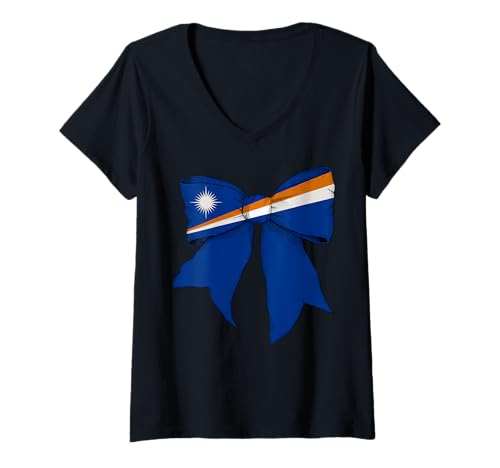 Damen Marshallinseln Marshallese Pride Flagge Mädchen Kokette Schleife T-Shirt mit V-Ausschnitt Damen Marshallinseln Marshallese Pride Flagge Mädchen Kokette Schleife T-Shirt mit V-Ausschnitt von Womens Coquette Bow Marshall Islands Gifts