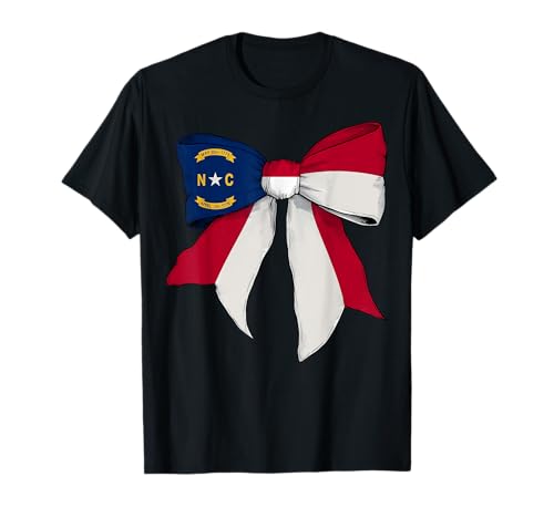 Kokettenschleifenband für Mädchen, Flagge des Bundesstaates North Carolina T-Shirt Kokettenschleifenband für Mädchen, Flagge des Bundesstaates North Carolina T-Shirt von Womens Coquette Bow North Carolina Heritage Gifts