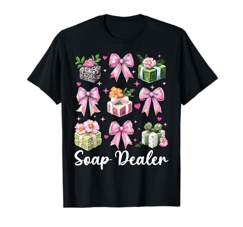 Seifenhändler Seifenherstellung Seifenmacher Mädchen Mama Kokette Schleife T-Shirt Seifenhändler Seifenherstellung Seifenmacher Mädchen Mama Kokette Schleife T-Shirt von Womens Coquette Bow Soap Making Soap Maker Gifts