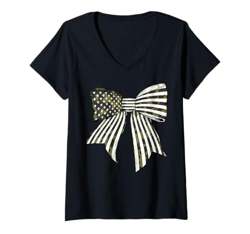 Damen USA-Flagge, Camouflage, Jagd, patriotisches amerikanisches Mädchen T-Shirt mit V-Ausschnitt Damen USA-Flagge, Camouflage, Jagd, patriotisches amerikanisches Mädchen T-Shirt mit V-Ausschnitt von Womens Coquette Bow USA Flag 4th of July Gifts