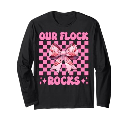 Lustiger pinkfarbener Kokettenbogen für Mädchen, Mama, Our Flock Rocks Langarmshirt von Womens Pink Coquette Bow Flamingo Animal Gifts