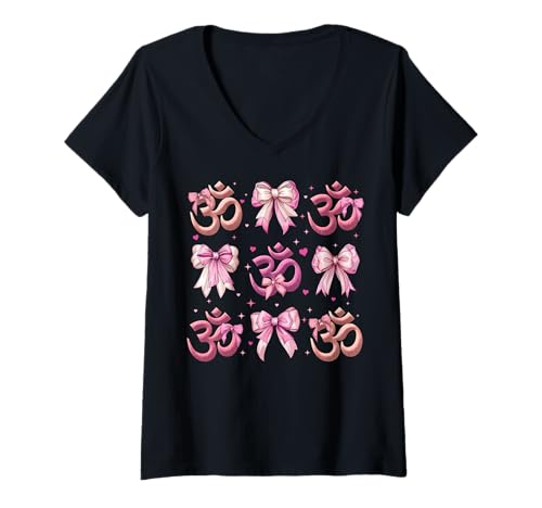 Damen Om-Symbol Meditation Buddhismus Buddhistisches Mädchen Kokette Schleife Mama T-Shirt mit V-Ausschnitt Damen Om-Symbol Meditation Buddhismus Buddhistisches Mädchen Kokette Schleife Mama T-Shirt mit V-Ausschnitt von Womens Pink Coquette Bow Om Symbol Gifts