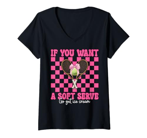Damen Tennis Girl Mom Wenn du einen Softserve willst, hol dir Eiscreme T-Shirt mit V-Ausschnitt Damen Tennis Girl Mom Wenn du einen Softserve willst, hol dir Eiscreme T-Shirt mit V-Ausschnitt von Womens Pink Coquette Bow Tennis Player Gifts