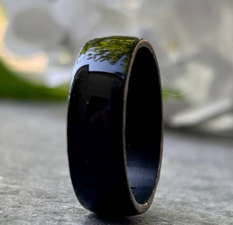 Schwarzer Holzring - Gothic Schmuck Hochglanz Handgefertigt Schwarzer Holzring - Gothic Schmuck Hochglanz Handgefertigt von WoodDots