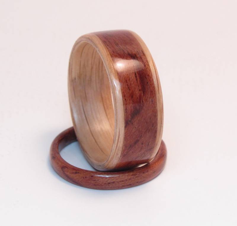 Handgefertigte Eiche Und Bubinga Holz Ringe Hochzeit Set Jubiläum / Handgefertigte Eiche Und Bubinga Holz Ringe Hochzeit Set Jubiläum / von WoodFlexDesign