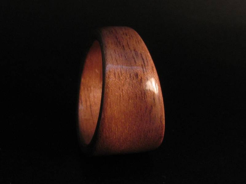 Wunschbreite Nussbaum Keil Bugholzring Wunschbreite Nussbaum Keil Bugholzring von WoodFlexDesign