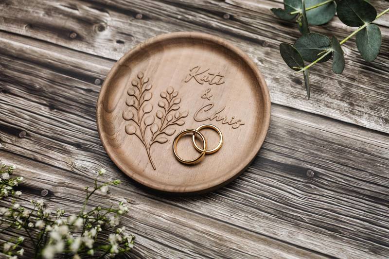 Einzigartige Ringschale Aus Nussbaumholz Mit Filigranem Relief | Stilvolles Accessoire Für Eure Hochzeit Ringaufbewahrung Hochzeitsdeko Einzigartige Ringschale Aus Nussbaumholz Mit Filigranem Relief | Stilvolles Accessoire Für Eure Hochzeit Ringaufbewahrung Hochzeitsdeko von WoodandWhispersDE