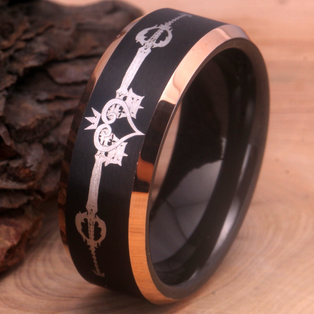 Kingdom Hearts Inspirierter Schlüsselschwert-Ring, Schwarzer Heart-Wolfram-Ring Für Männer Und Frauen, Versprechen, Verlobung, Hochzeit von WoodenCombArt