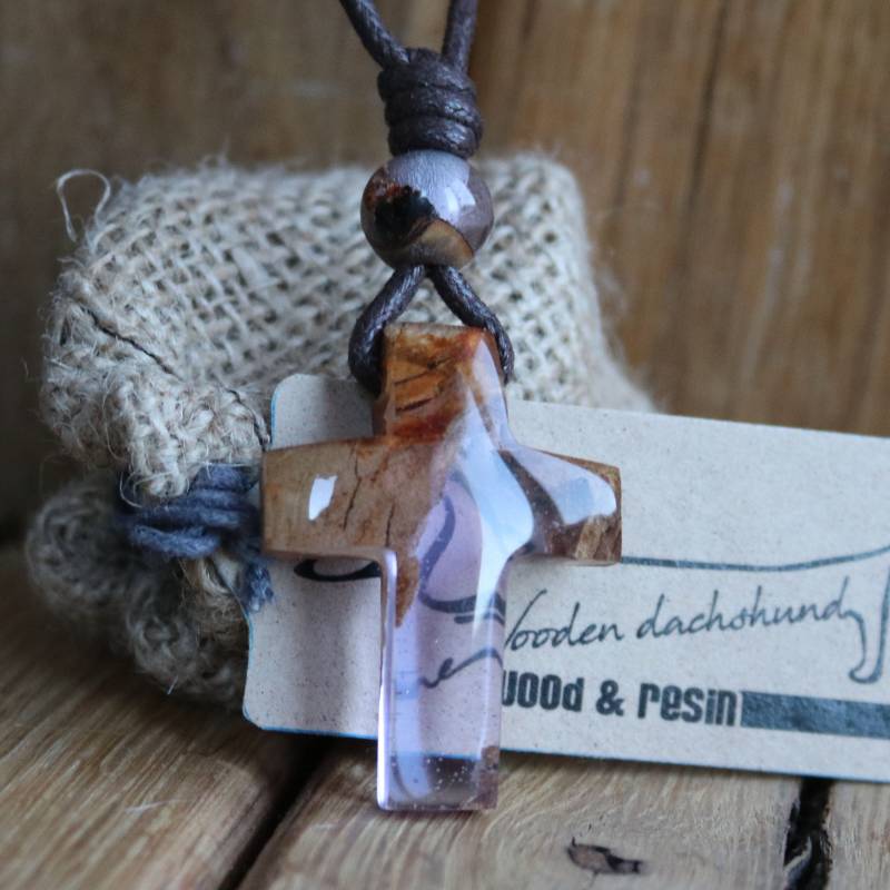Holzkreuz Harz Schmuck Christian Boho Holz Halskette Modeschmuck Anhänger Geschenk Für Frauen Holzkreuz Harz Schmuck Christian Boho Holz Halskette Modeschmuck Anhänger Geschenk Für Frauen von WoodenDachshund