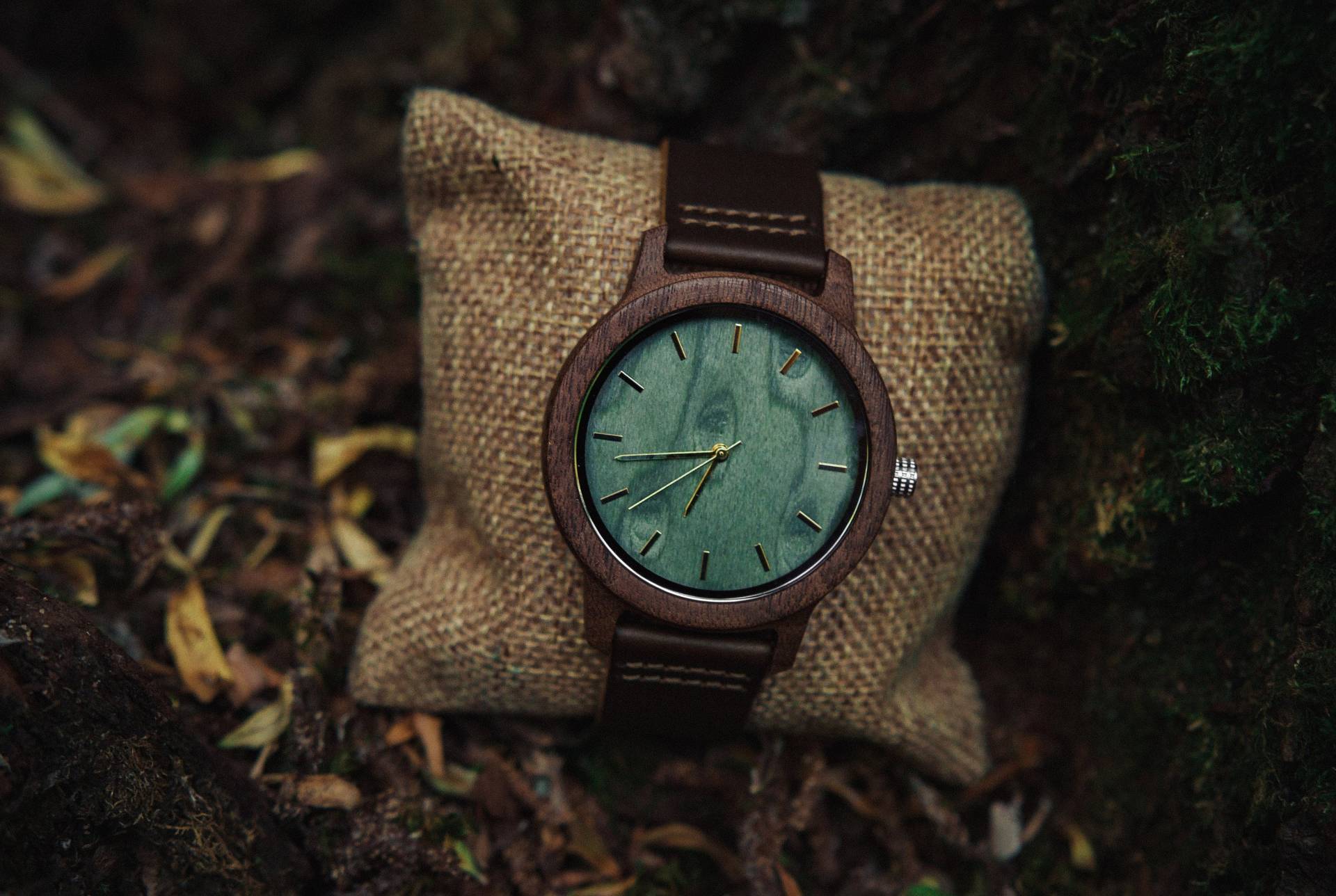 Personalisierte Holzuhr Für Männer, Geschenke Ihn Uhr, Bräutigam Uhr Geschenk, Verlobte von WoodenStudioCo