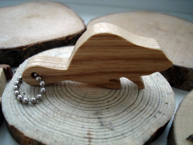 Hölzerne Beaver Schlüssel Kette Holz Biber Tier Schlüsselanhänger Hand Cut Hölzerne Beaver Schlüssel Kette Holz Biber Tier Schlüsselanhänger Hand Cut von Woodenday