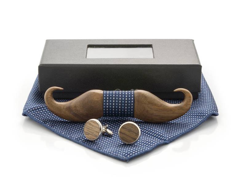 Holzfliege Moustache Blau Von Woodenlove Holzfliege Moustache Blau Von Woodenlove von WoodenloveshopDE