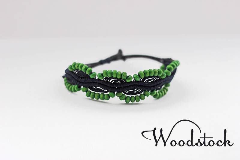 Boho Armband Mit Grünen Perlen, Sommer Armband, Perlenarmband, Grünes Dunkelblaues Mikro Makramee Boho Armband Mit Grünen Perlen, Sommer Armband, Perlenarmband, Grünes Dunkelblaues Mikro Makramee von WoodstockBG