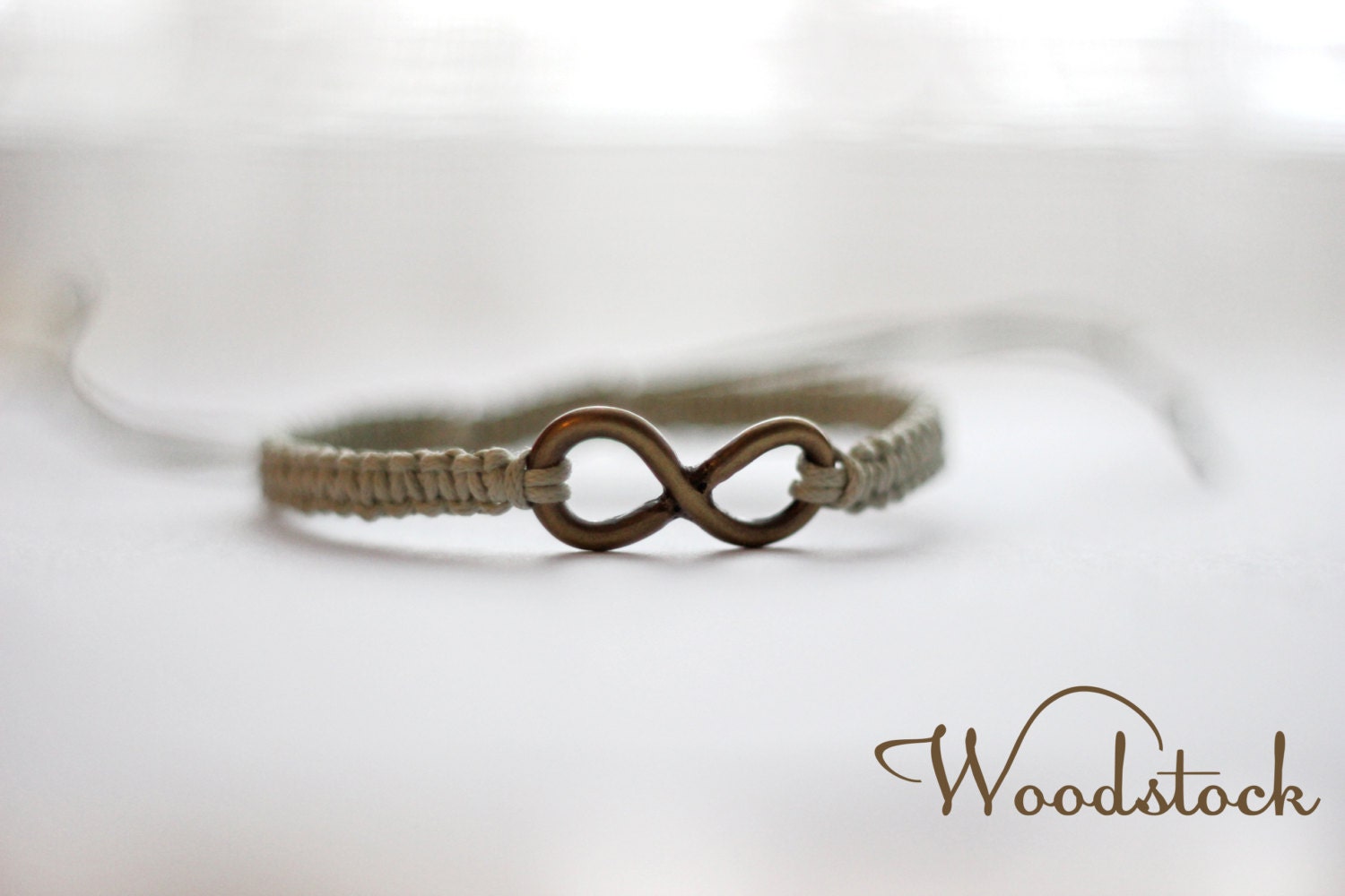 Makramee Armband Mit Metallelement, Infinity Armband, Freundschaftsarmband, Schmuck, Boho Makramee Armband Mit Metallelement, Infinity Armband, Freundschaftsarmband, Schmuck, Boho von WoodstockBG