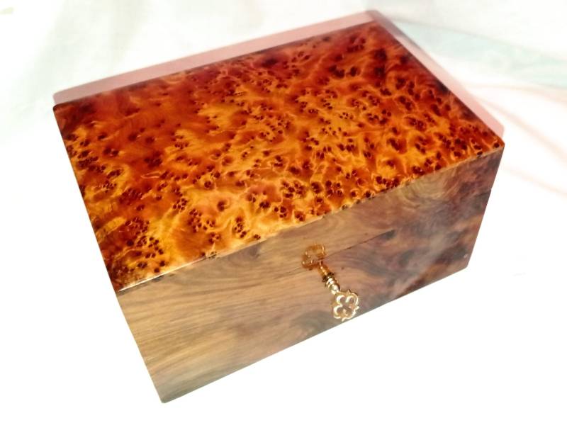 Amazing Wood Thuya, Jewelry Box Thuya Handmade Morocco, New Box, 6.4" 4.4" 4" Dainty Earri, Storage Nicklaus von Woodthuya1999