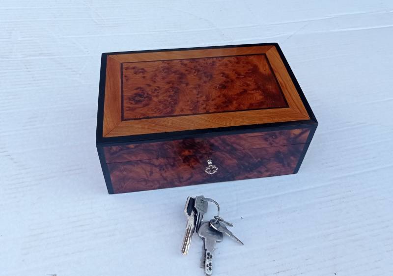 Wooden Jewellery Box, 24x15x9, Box With Lock & Keys, Handmade Morocco, Storage von Woodthuya1999