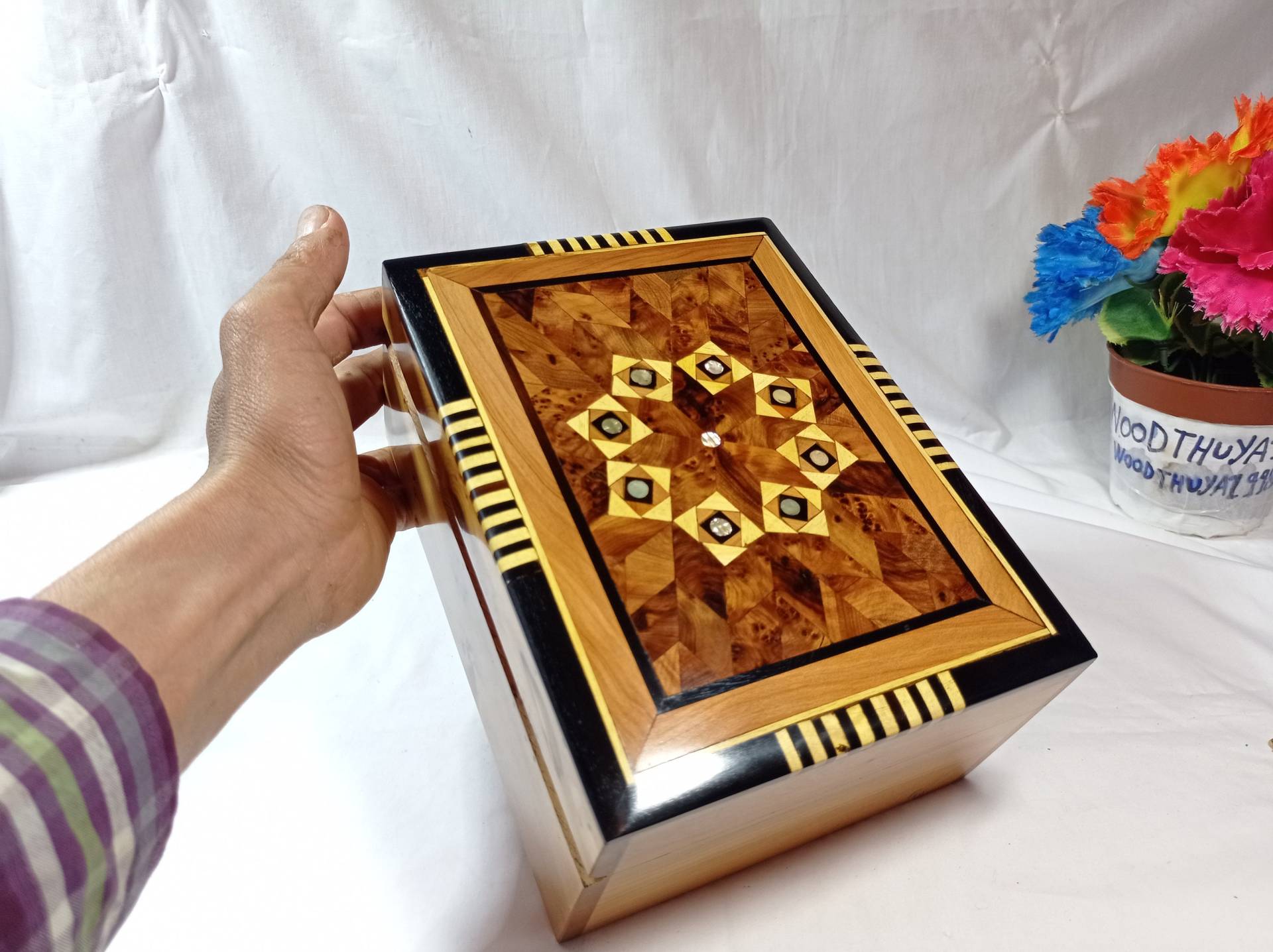 Wooden Jewellery Box, 8" Inlaid With-Mother-Of-Pearl, Large Wood Ring Box, Jewelry Organizer Box, Decorative Box, Handmade Morocco, Lock Box von Woodthuya1999