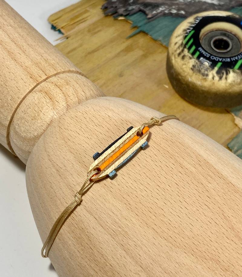 Skateboard Armband Personalisiert von WoodwormdesignShop