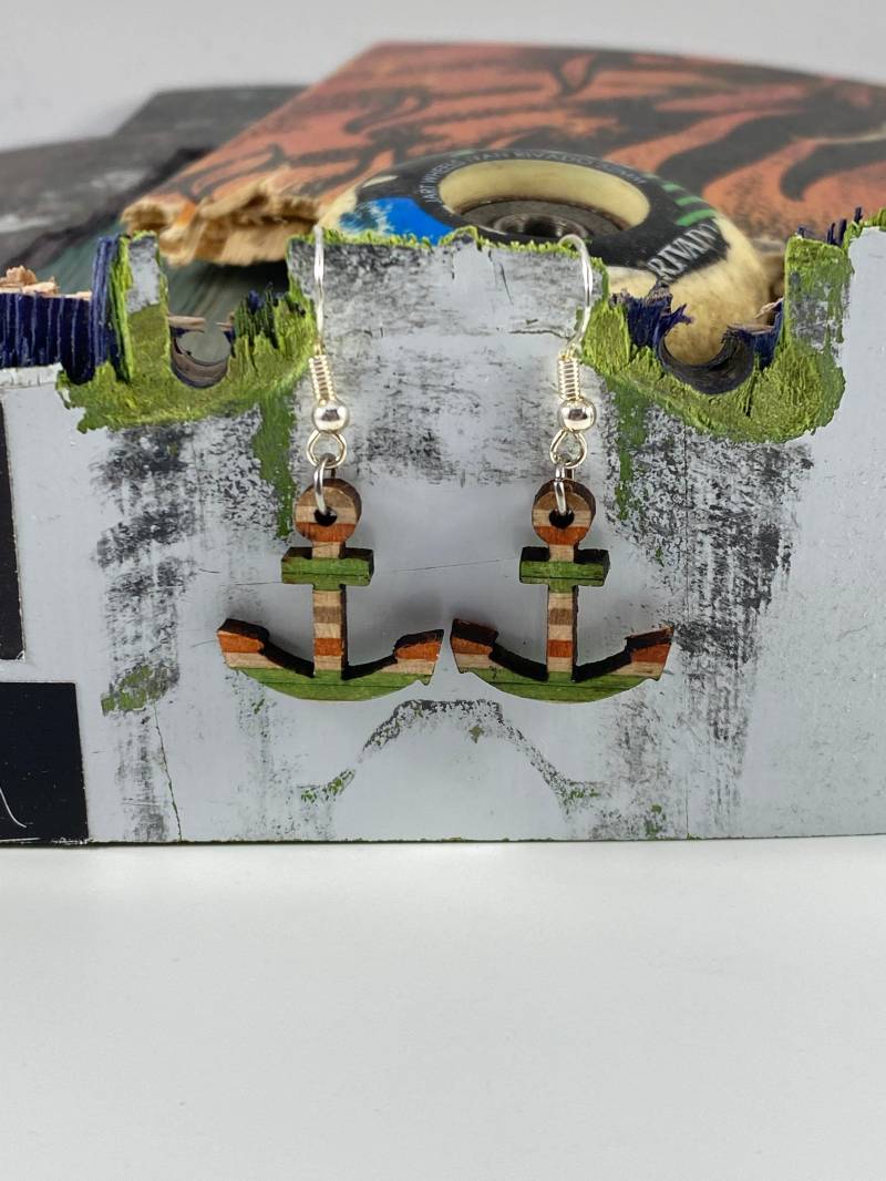 Skateboard Hängeohrringe Silber von WoodwormdesignShop