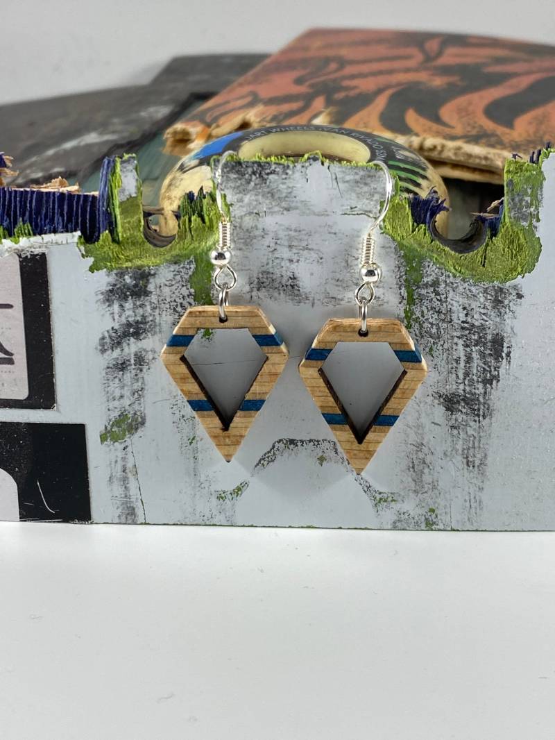 Skateboard Hängeohrringe Silber von WoodwormdesignShop