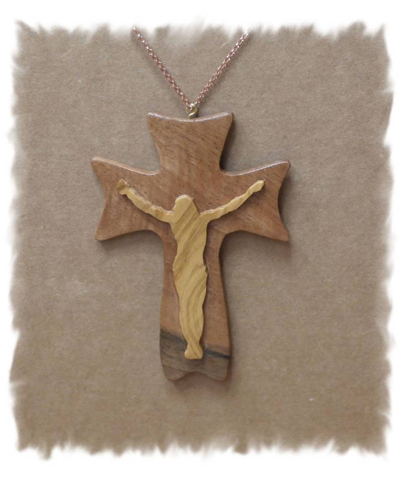 Kruzifix Aus Holz Kruzifix Aus Holz von WoodyArtOfficial