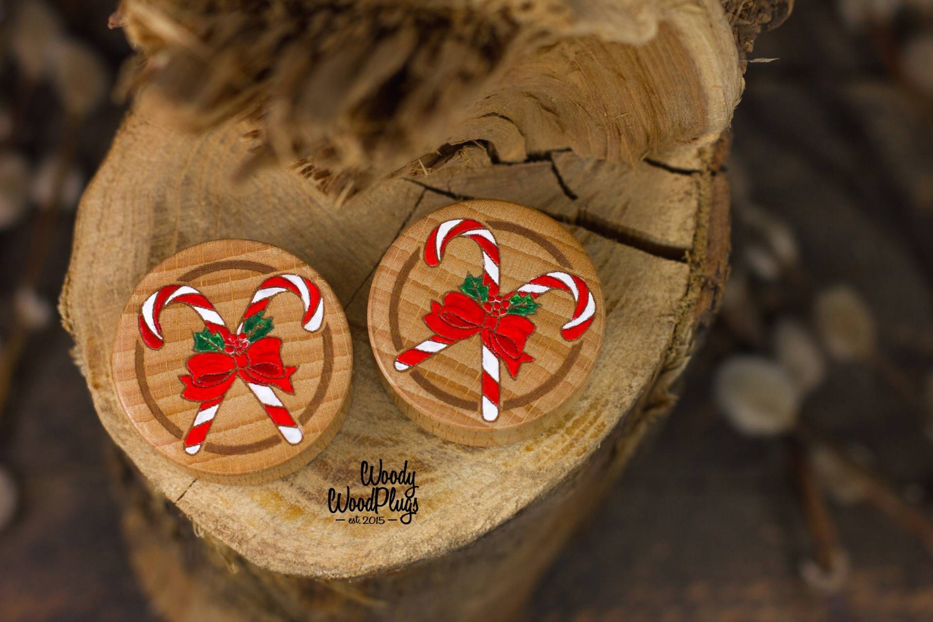 Christmas Candy Cane Holz Plugs Mit Gravur Und Farbe Polymer, Weihnachten Ohr Gauges Größe 18mm Bis 50mm | 11/16'' 5cm Oder Größer von WoodyWoodPlugs