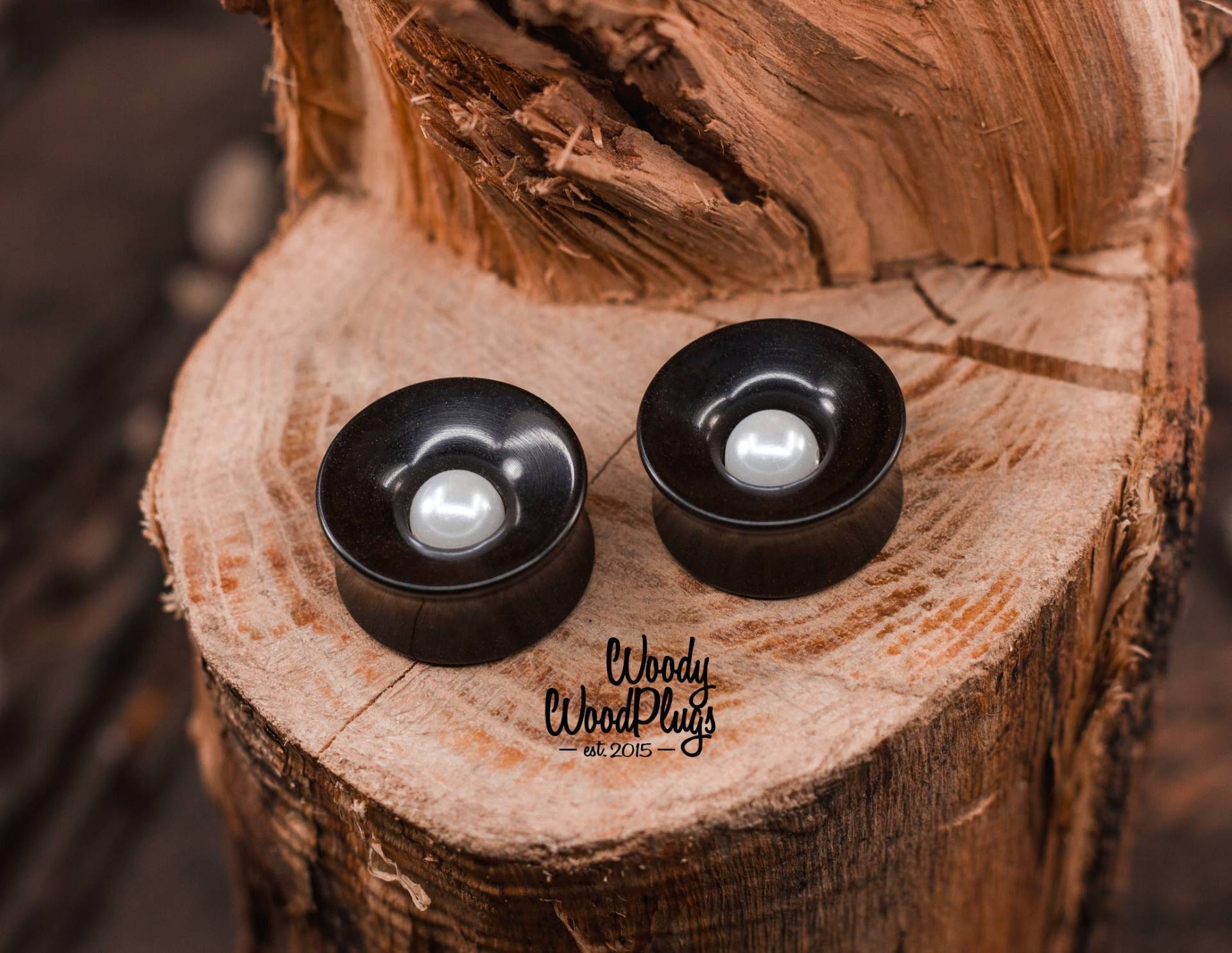 Konkav Ohr Gauges Mit Weißer Perle, Schwarz Weiß Konkaviert Plugs 18mm 11/16 20mm 13/16 22mm 7/8 24mm 15/16" 25mm 1In 30mm 32mm 50mm von WoodyWoodPlugs