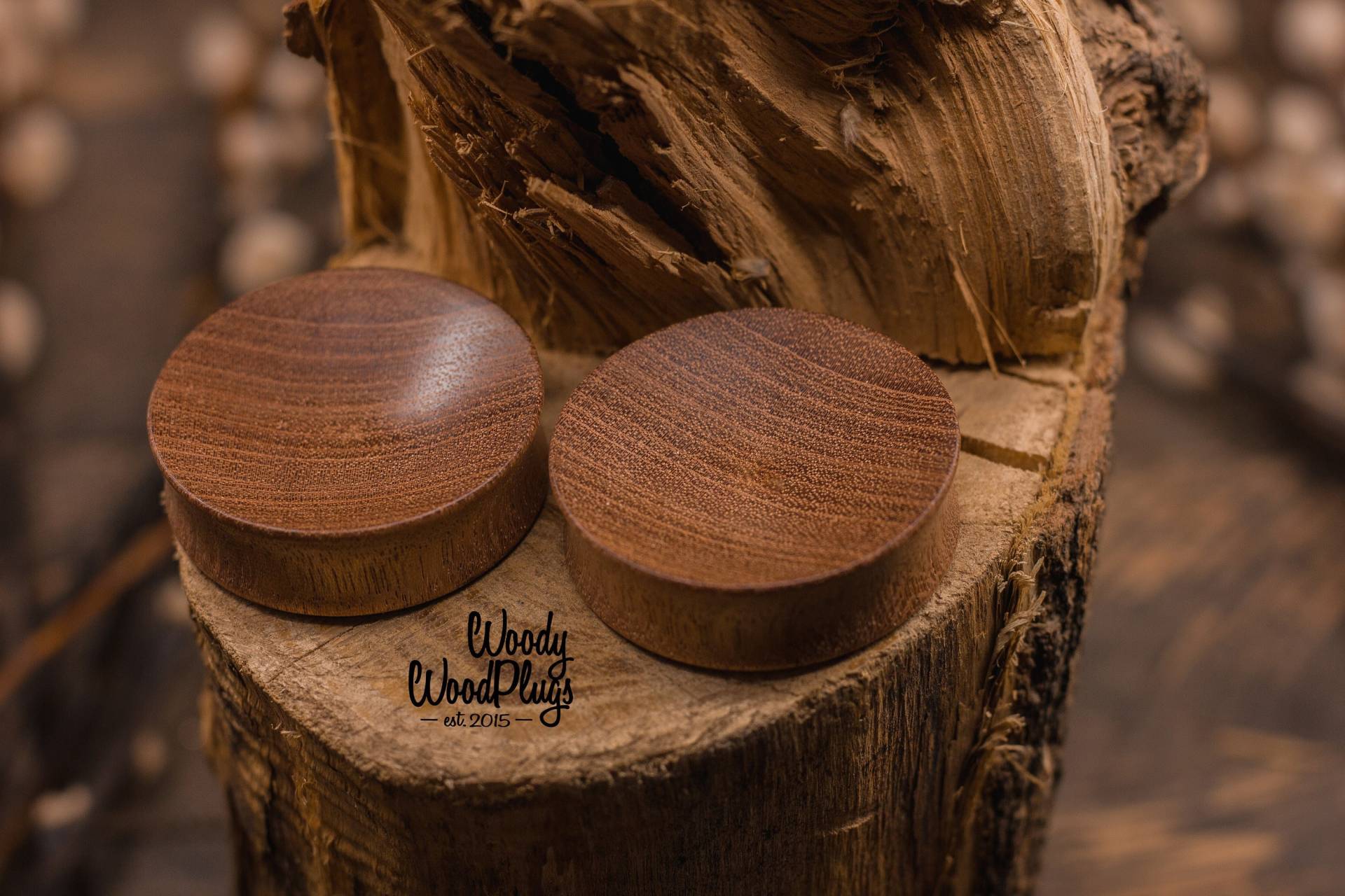 Sapele Konkave Holzstecker Holzstecker, Paar Konkave Messgeräte Mit Verschiedenen Holzarten - 12mm 14mm 15mm 16mm 18mm 20mm 22mm 24mm 25mm Sapele Konkave Holzstecker Holzstecker, Paar Konkave Messgeräte Mit Verschiedenen Holzarten - 12mm 14mm 15mm 16mm 18mm 20mm 22mm 24mm 25mm von WoodyWoodPlugs