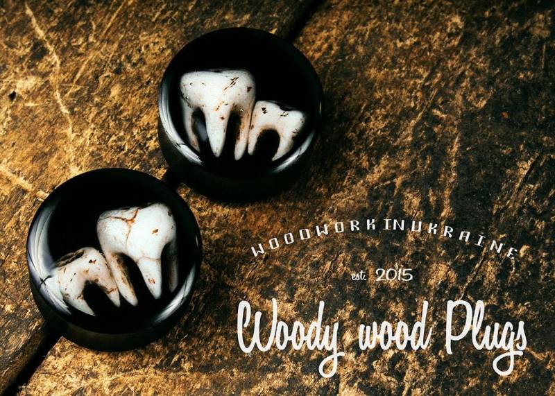 Schwarze Ebonit-Ohrstöpsel Mit Polymer-Zahneinlage - Zahnstöpsel Gauges in Ohrzähnen Ohrstöpsel 3D-stöpsel 18 Mm 19 20 23 26 27 28 von WoodyWoodPlugs