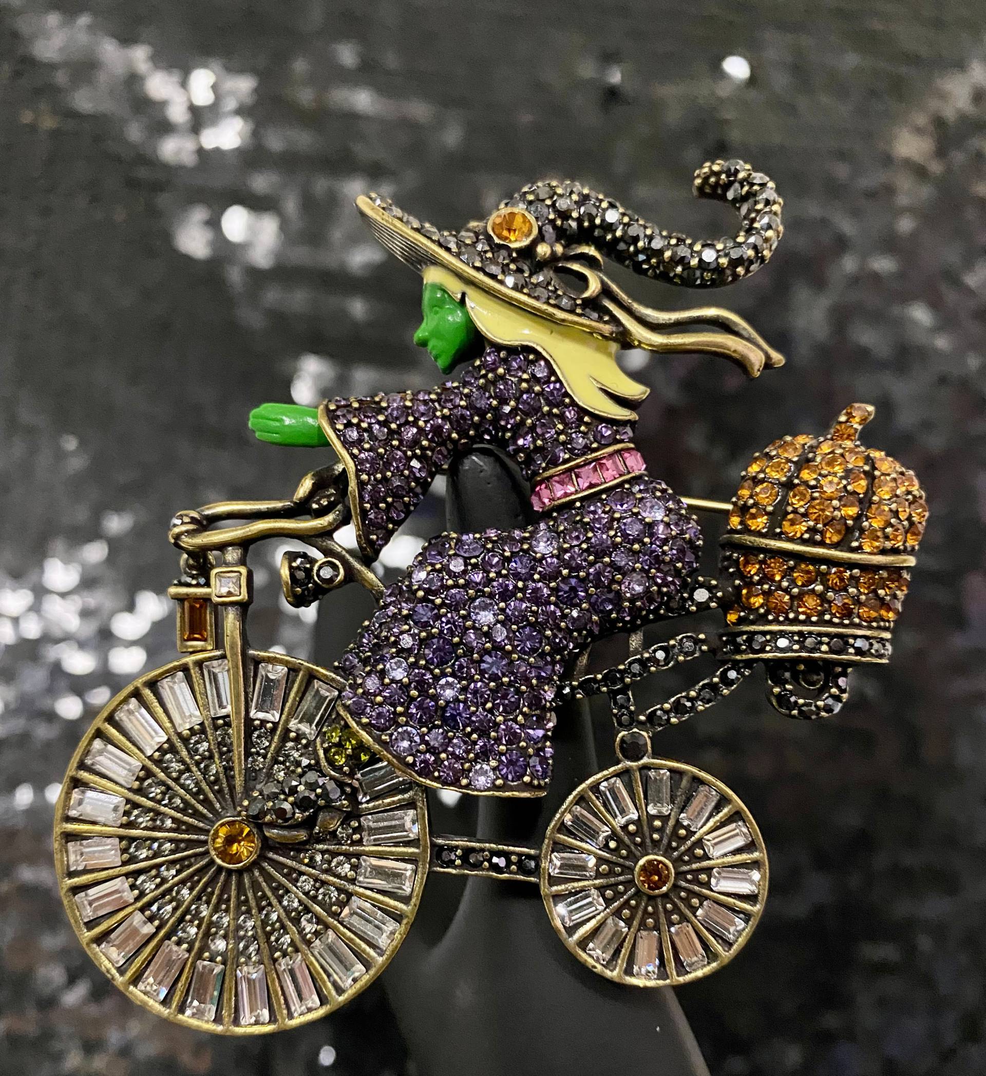 Heidi Daus "Heidi On The Go" Kristall Und Emaille Pin Brosche Swarovski Elements von WoohooDesignerFinds