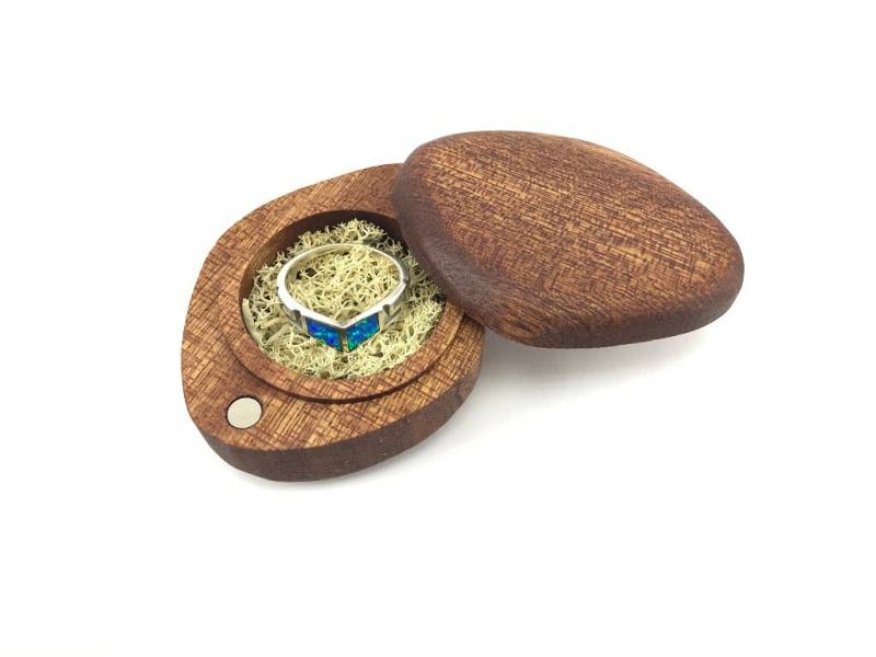 Ringschatulle Aus Mahagoni Ringschatulle Aus Mahagoni von WookCZ