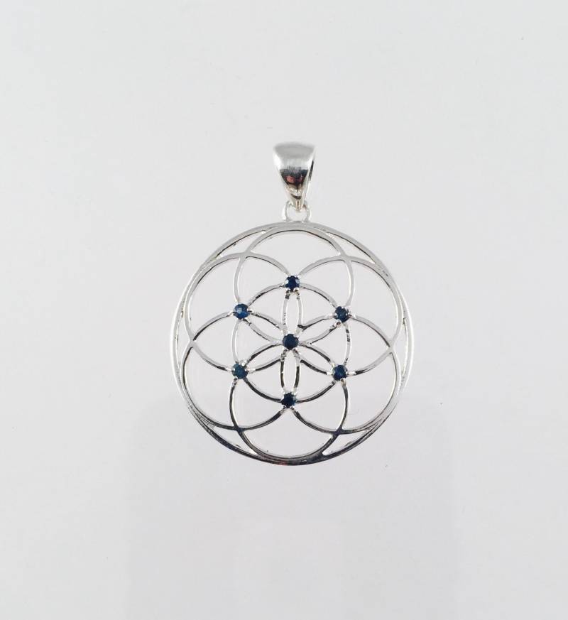 Heilige Geometrie, Sterling Silber Samen Des Lebens Anhänger Mit Blauen Saphiren von WookNook13