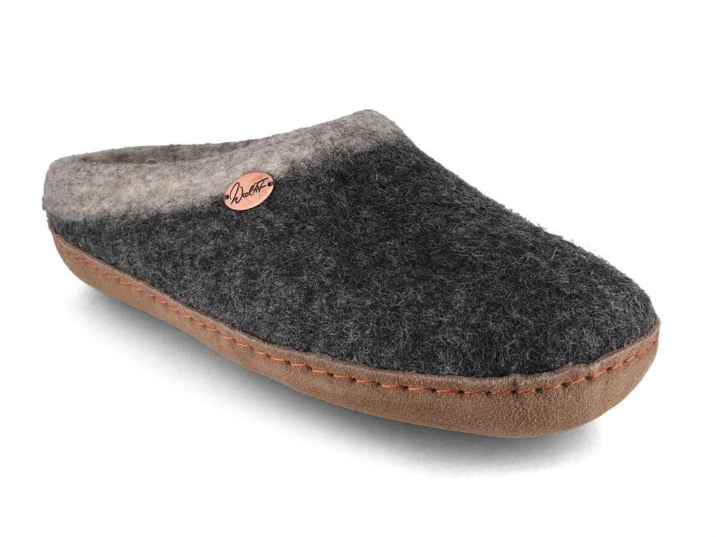 WoolFit Filzpantoffeln mit Ledersohle und Fußbett Sherpa Hausschuh mit selbstformendem Fußbett von WoolFit