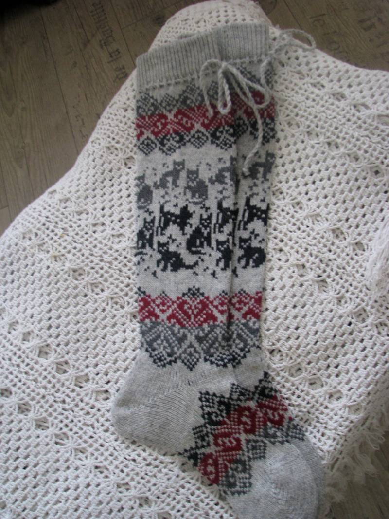 Lange Socken. Socken Gestrickt. Wollsocken Mit Katzen, Norwegersocken. Weihnachtssocken. Geschenk An Mann. Frau. Herrensocken. Frauen Socke von WoolMagicShop