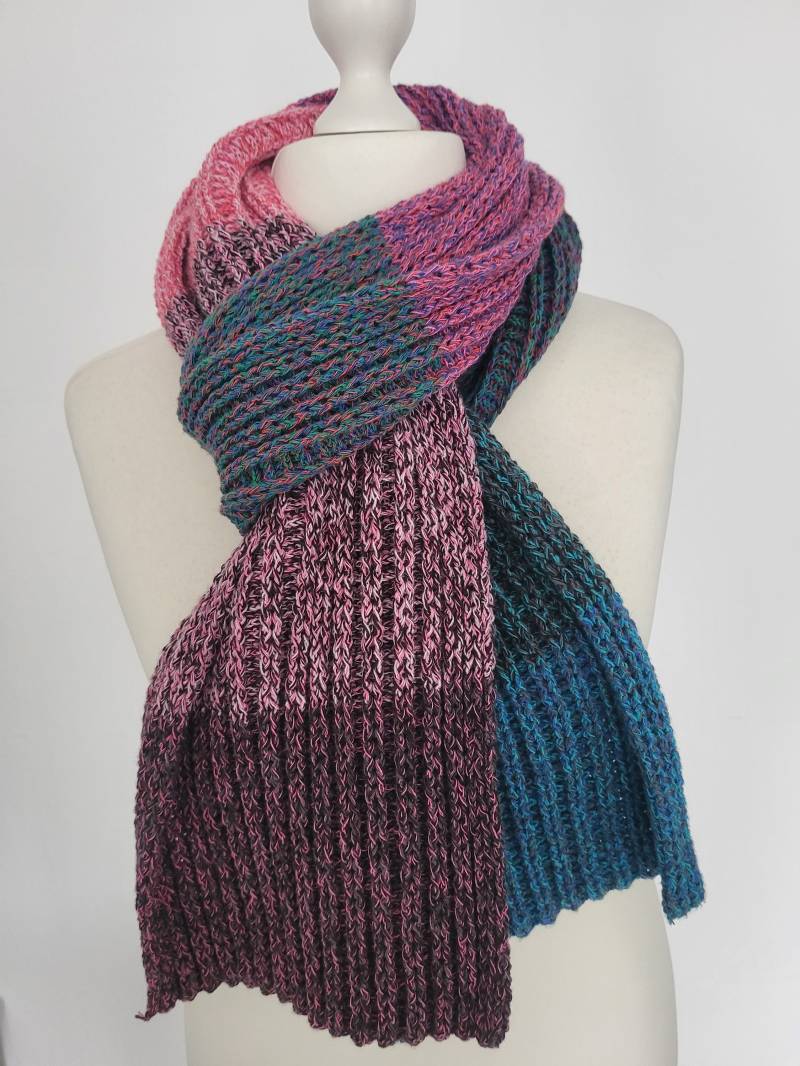 Gehäkelter Schal - Stola Halstuch Unikat von WooldreamsbyMS