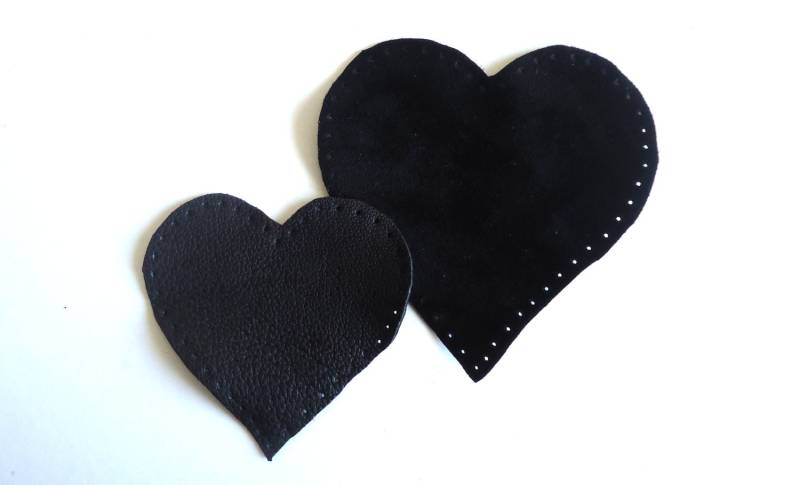 Schwarze Leder Herz Ellenbogen Patches Wildleder Applikation, 2Er Set von WoollyFamily
