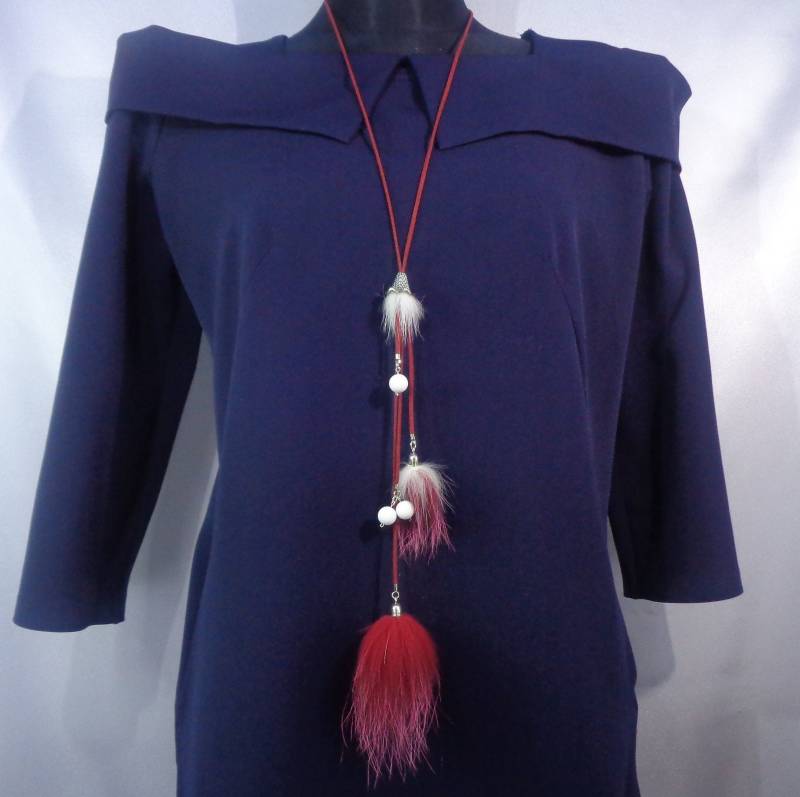 Lange Elegante Halskette Mit Naturfell, Natursteinen, Natürlichen Haut Lange Elegante Halskette Mit Naturfell, Natursteinen, Natürlichen Haut von WoollyFinds