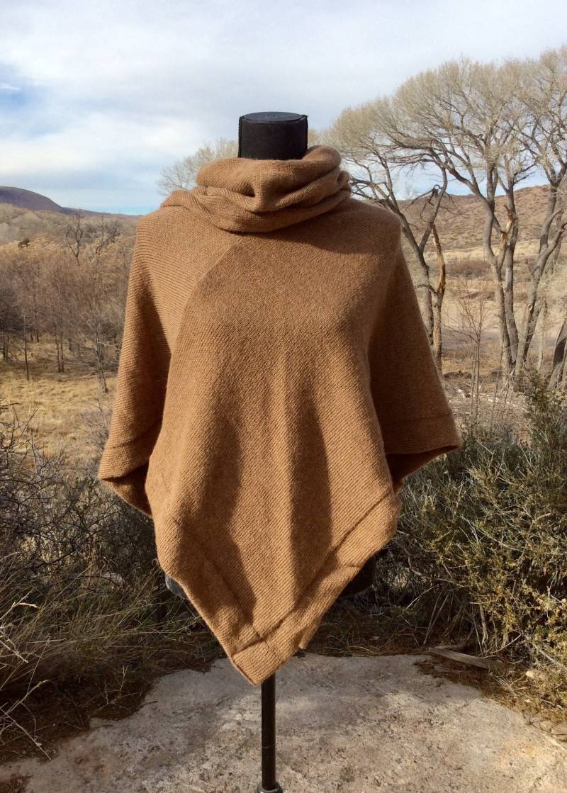 Alpaka Oder Bio Merinowolle, Kleiner Poncho, Pullover Gestrickt, Auf Bestellung Gefertigt Alpaka Oder Bio Merinowolle, Kleiner Poncho, Pullover Gestrickt, Auf Bestellung Gefertigt von Woollywhotknots