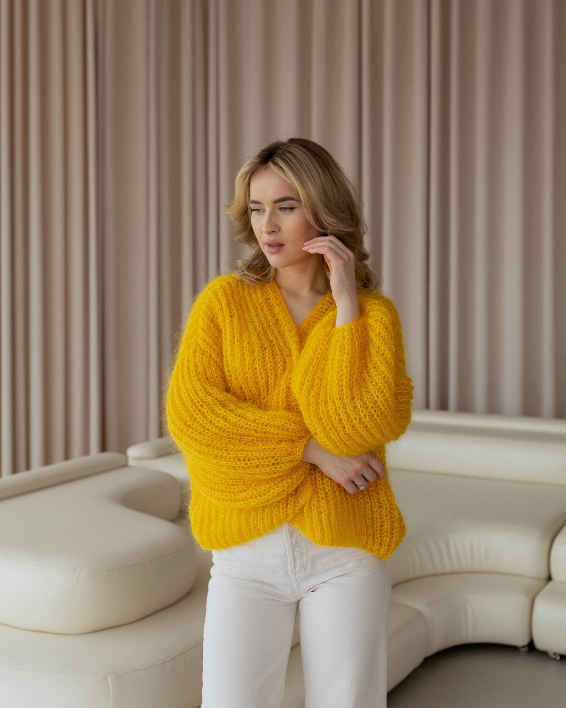 Offene Vordere Grobstrick Mohair Strickjacke Frauen, Leichte Gelbe Helle Hell Gehäkelte Strickjacke, Übergroße Ballon-Ärmel-Spitzen-Strickjacke von WoolpointKnitwear