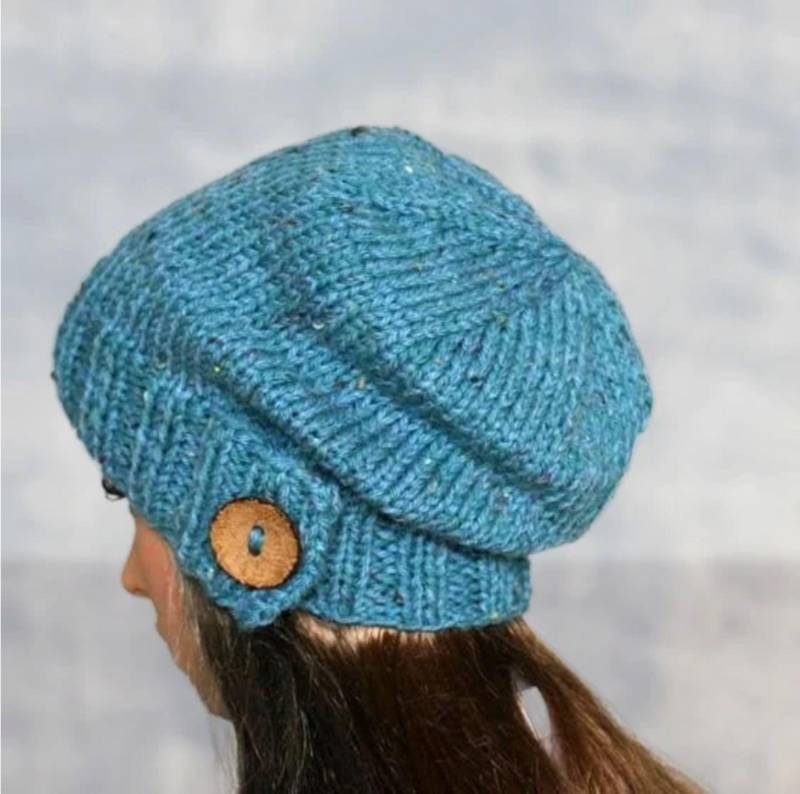 Slouchy Robiona Czapka Typu Slouchy. Zaubere Mir, Dass Es Dir Gefällt, Ideal Für Deinen Rock Dostępna W Wielu Kolorach von WoolyThinker