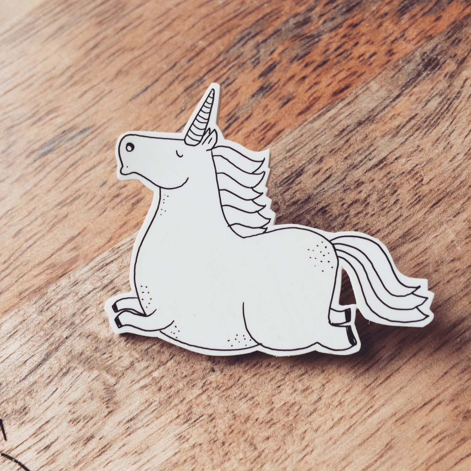 Einhorn Pin/Magnet Needle Minder - Handgemachte Brosche Kunststoff Süsses Ausgefallenes Geschenk Regenbogen Pferd Pegasus Magie Handmade Vegan Einhorn Pin/Magnet Needle Minder - Handgemachte Brosche Kunststoff Süsses Ausgefallenes Geschenk Regenbogen Pferd Pegasus Magie Handmade Vegan von WooodlandFactory